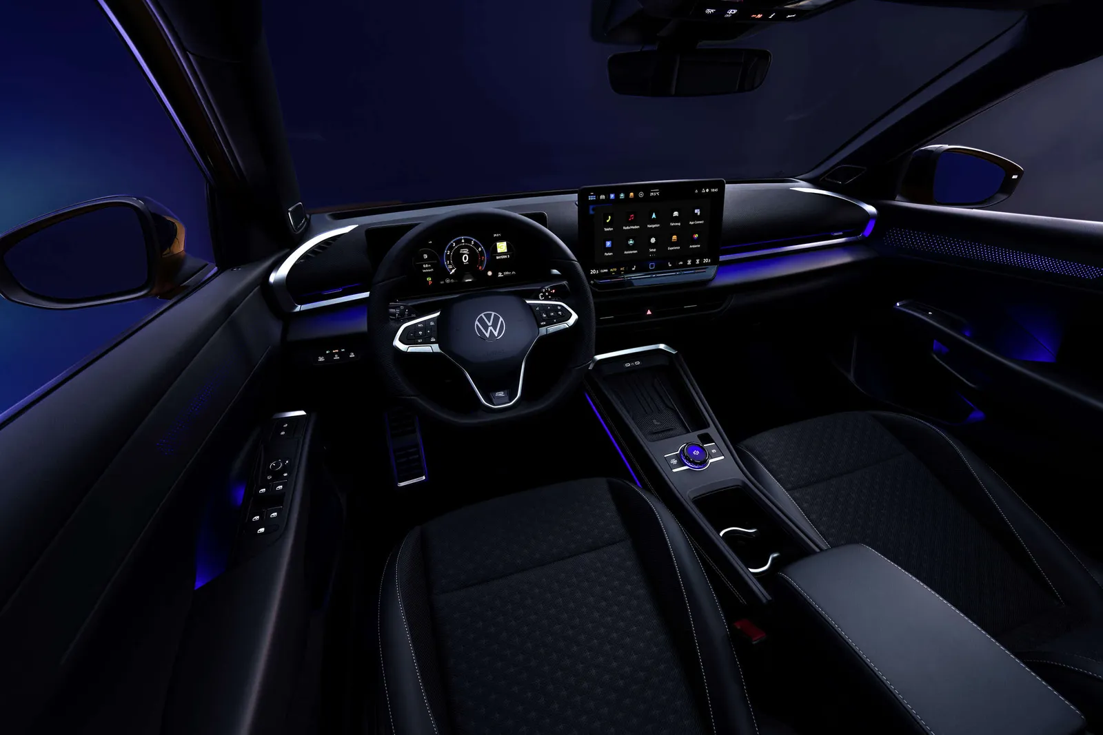VW T-Roc 2026 Innenraum: neues Cockpit mit Display und Ambientebeleuchtung