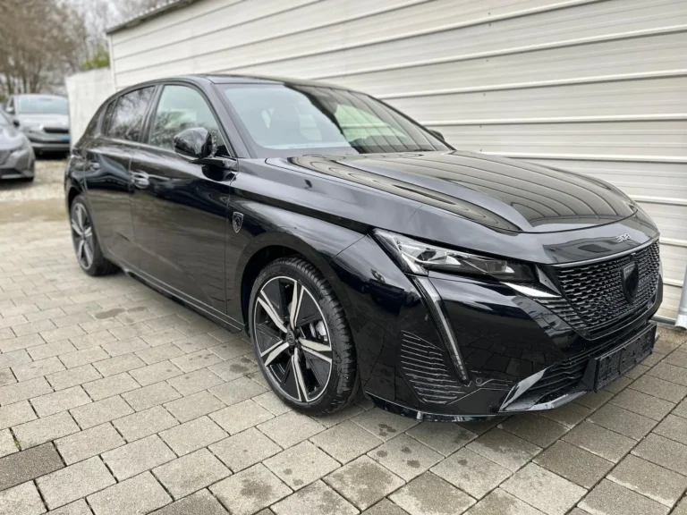 Peugeot 308 Hybrid 145 GT – Seitenansicht links