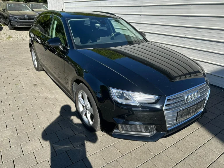 Audi A4 Avant 40 TFSI – Seitenansicht links
