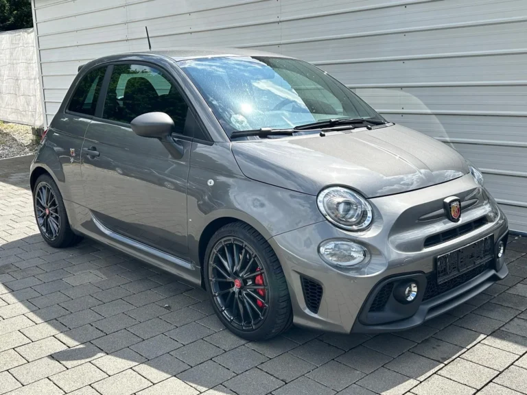 Abarth 595 Competizione 1.4 16V T-Jet – Seitenansicht links
