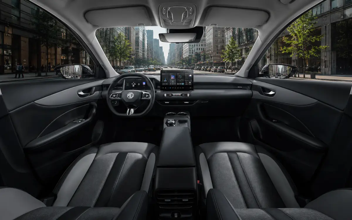 Cockpit des MG S5 Elektro mit 12,8-Zoll-Touchscreen
