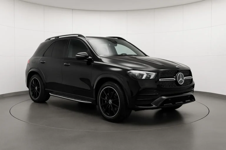 Mercedes-Benz GLE 450 AMG im Showroom (KI-generiertes Beispielbild)
