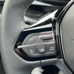 Peugeot 308 Hybrid 145 GT – Lenkrad-Bedientasten