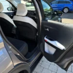 Citroen C3 Aircross MAX Hybrid 145 – Geöffnete hintere Tür mit Blick auf die Rückbank