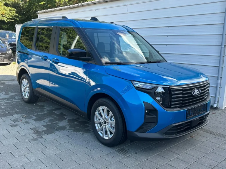 Ford Tourneo Courier Titanium 2026 reduziert